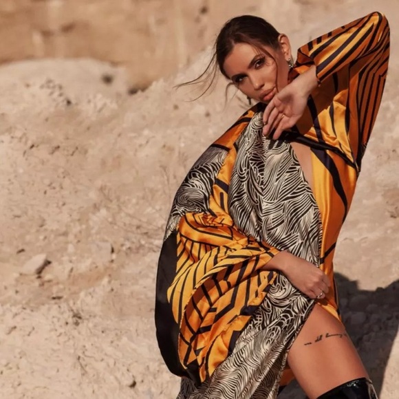 Desert Dune Silk Feel Feather Boho Kimono W/Sash Tie, Ultra Flowy Print Duster - Picture 2 of 4